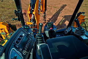 Экскаватор-погрузчик JCB 4CX